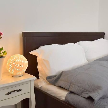 Cozy Bright Studio Athena Bagian luar foto